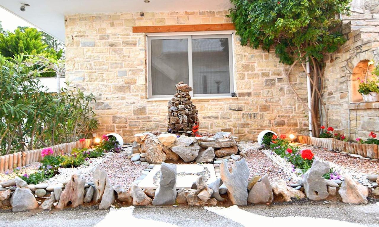 Alonia Hotel Kalamaki  Exterior photo